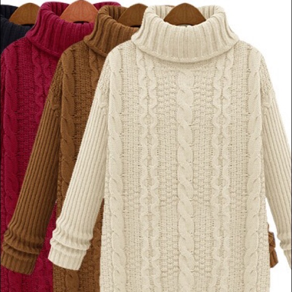 Creamy cabled turtleneck sweater - Picture 2 of 3